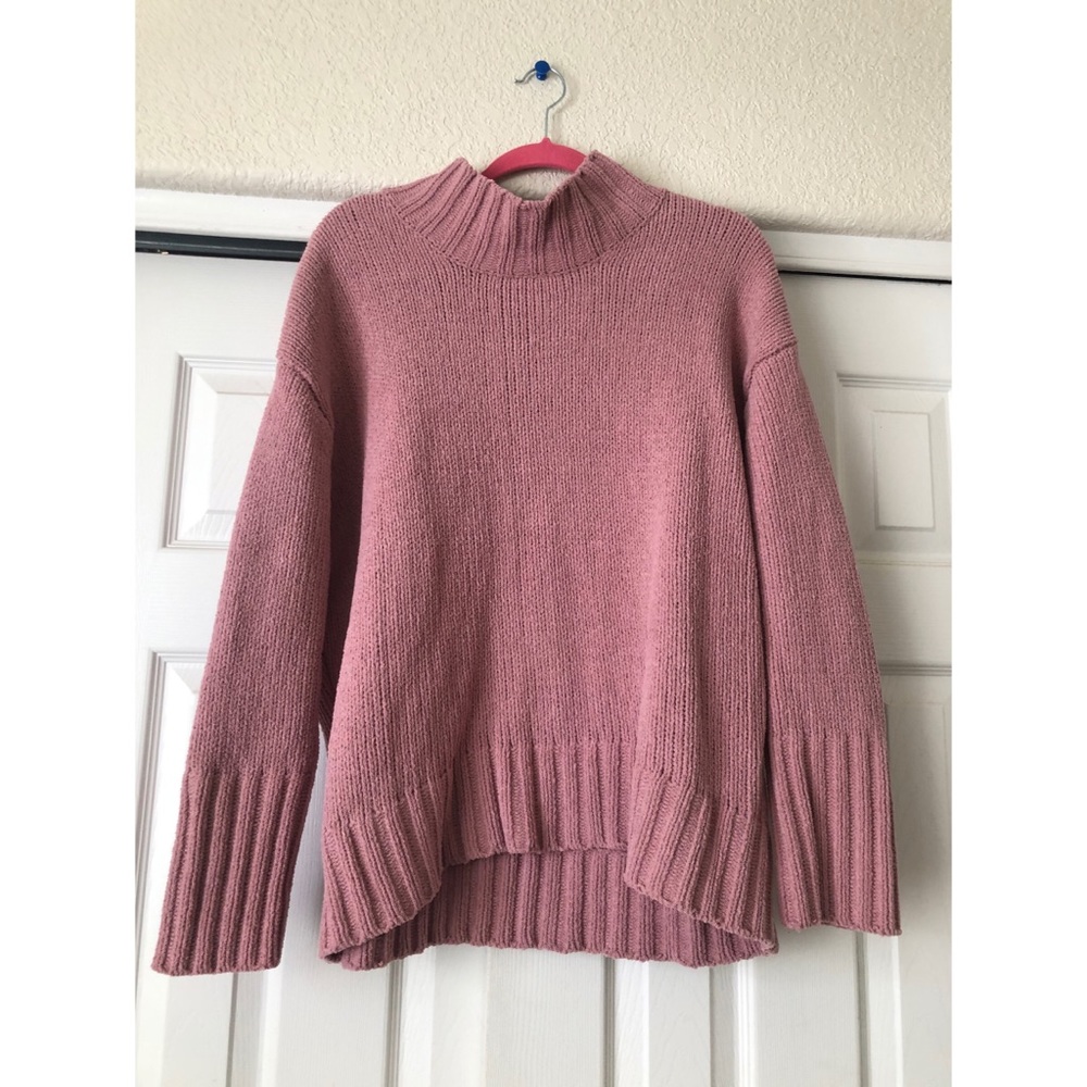 ❗️SALE❗️Philosophy Scoop Sweater